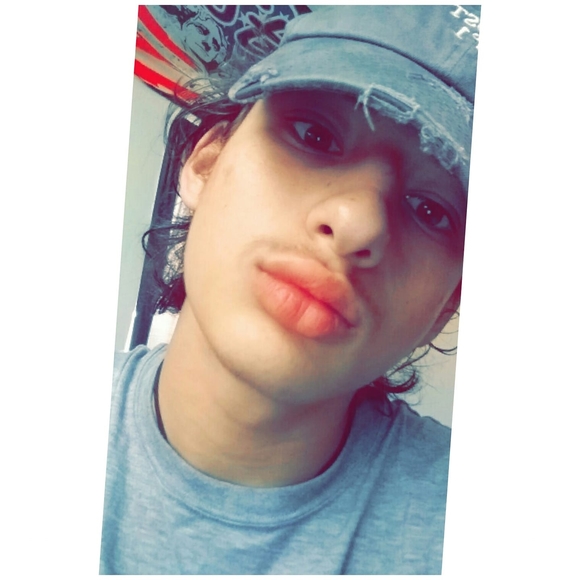 Meet your Posher, Preston - Picture 1 of 1